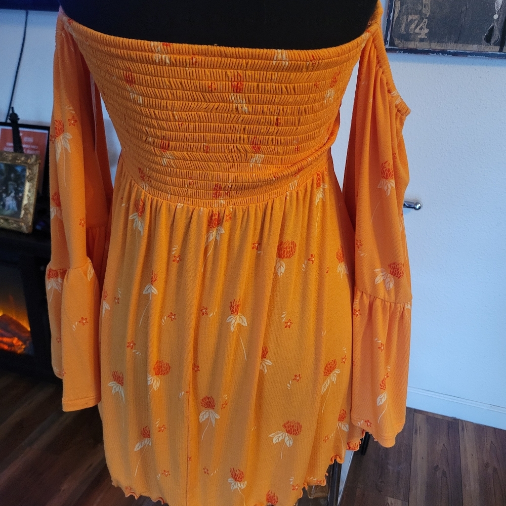 FREE PEOPLE Lana Off The Shoulder Bell Sleeves Orange Smocked Tunic NWTS Size XS - Picture 11 of 13